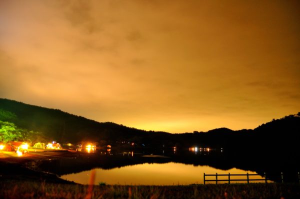 志高湖対岸夜